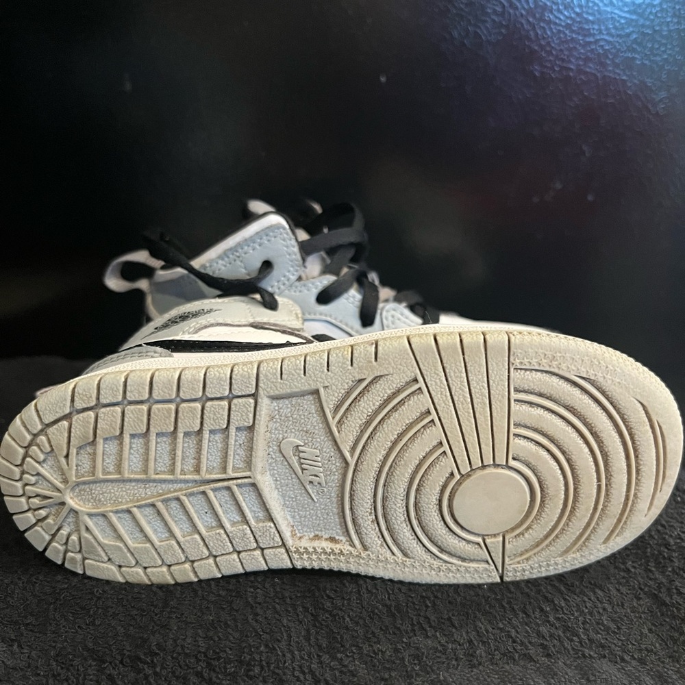Nike air Jordan tennis shoes